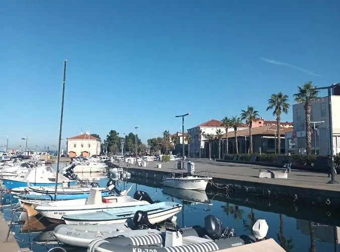 Apartment Family Sea Fun